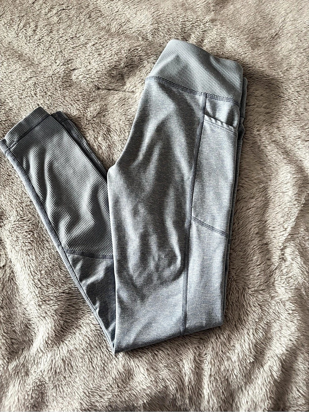 Athleta Girl Snowfall Tight Gray Girls M (8-10) Like New
